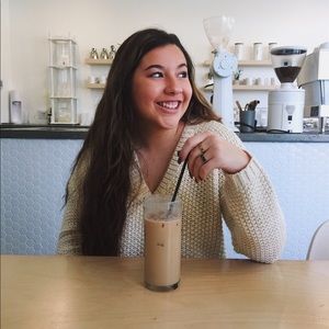 Meet your Posher, Juliana